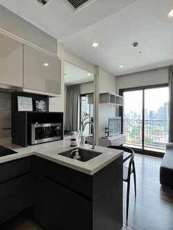 ปล่อยเช่าคอนโด WYNE Sukhumvit (วายน์ สุขุมวิท) - 1ห้องนอน 1ห้องน้ำ 1ห้องนั่งเล่น - ใกล้ BTS พระโขนง - ขนาดห้อง 30 ตรม. ชั้น 20