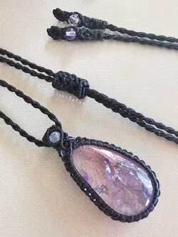 สร้อยคอเชือกถักจี้หินอเมทิสต์ Amethyst