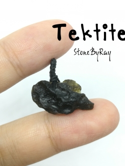 จี้หินสะเก็ดดาวแท้100%