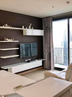 ให้เช่า Pyne by Sansiri (ไพน์ บาย แสนสิริ) ชั้น 26 ทิศตะวันออก Nice City view + Pool view