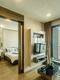 ขายคอนโด The Address Sathorn (ดิ แอดเดรส สาทร) - 1ห้องนอน 1ห้องน้ำ 1ห้องนั่งเล่น - ใกล้ BTS เซ็นหลุยส์ และ BTS ช่องนนทรี - ขนาดห้อง 46.5 ตรม. ชั้น 14 วิวตึก Mahanakorn