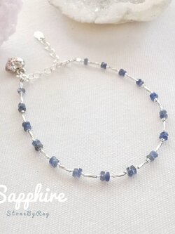 สร้อยข้อมือเงินพลอยไพลิน