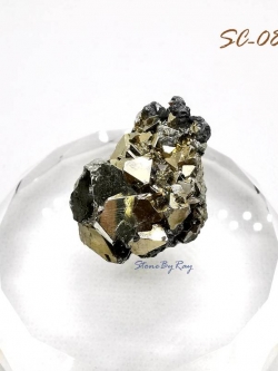 ไพไรต์ (Pyrite Octahedra Peru)