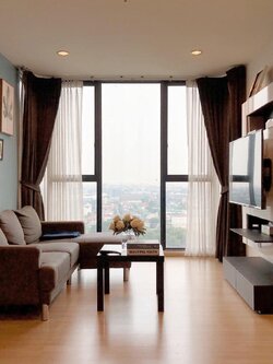 ให้เช่าห้องมุม2ห้องนอนเฟอร์ครบพร้อมอยู่สอบถามแอด Line ID : Smile-easy ที่ เดอะ เบส แจ้งวัฒนะ