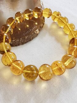 สร้อยข้อมืออำพัน