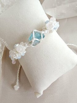 สร้อยข้อมือเชือกถักหินบลูอพาไทต์ Blue Apatite