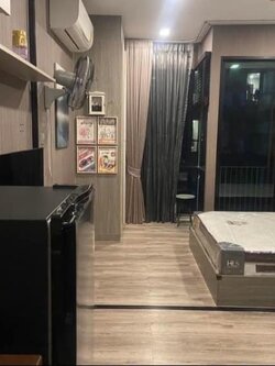 ให้เช่าคอนโด Brown Ratchada 32 (บราวน์ รัชดา 32 ) - ตกแต่งเฟอร์ครบวิวสระว่ายน้ำ - การเดินทาง: MRT ลาดพร้าว