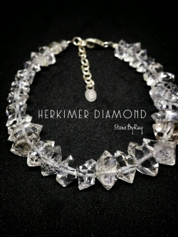 สร้อยข้อมือหินเฮอร์คิเมอร์ไดม่อน (Herkimer Diamond)