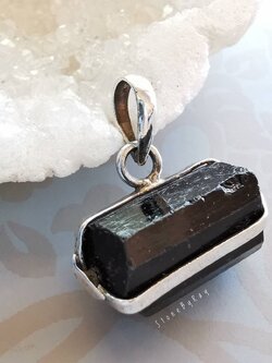 จี้เงินหินแบล็กทัวมารีน Black Tourmaline