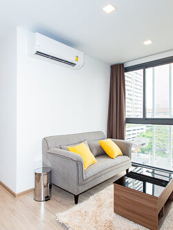 ให้เช่า ทากะ เฮาส์ เอกมัย 12 แบบ2ห้องนอนห้องมุมเฟอร์เครื่องใช้ไฟฟ้าครบพร้อมเข้าอยู่