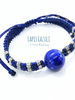 สร้อยข้อมือเชือกถักกับหินลาพิสลาซูลี