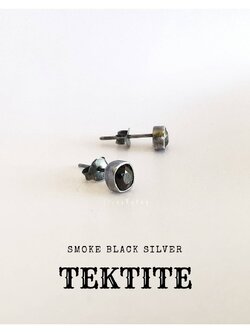 ต่างหูเงินรมดำหินสะเก็ดดาว Tektite