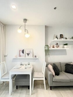 ให้เช่าห้องน่าอยู่ตกแต่งเฟอร์และเครื่องใช้ไฟฟ้าครับ สอบถามแอด Line ID : Smile-easy ที่ Life One Wireless (ไลฟ์ วัน ไวร์เลส)