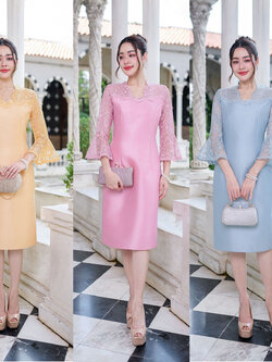 kudapy เดรสสั้นสีเหลืองทอง/สีฟ้า/สีชมพู ผ้าไหมญี่ปุ่น คอวีแต่งเคิพเป็นเชิงผ้าตกแต่งรอบคอ และช่วงอก