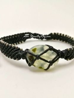 สร้อยข้อมือเชือกถักหินพรีไนท์ (Prehnite)