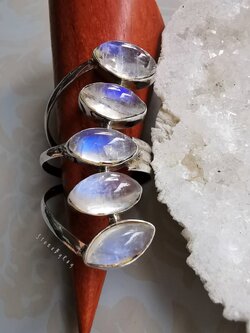 แหวนเงินหินมูนสโตน