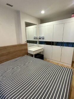 Casa Condo Asoke - Dindaeng ให้เช่าห้องน่าอยู่วิวสระว่ายน้ำ สอบถามแอด Line ID : Smile-easy