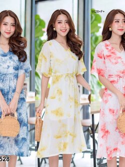 kudapy Dress เดรสคอวีแขนบานใส่ไปทะเล ซิปหลังยาว มีเชือกผูกเอว เนื้อผ้าชีฟองลายคลาาสสิค