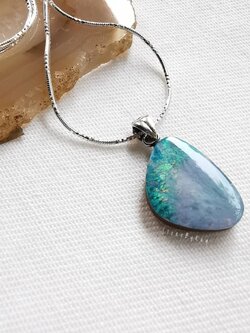 สร้อยคอเงินจี้พลอยโอปอล