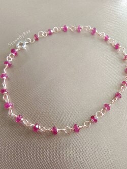 สร้อยข้อมือลวดดัดพลอยทับทิม(Ruby)