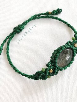 สร้อยข้อมือเชือกถักหินโป่งข่าม