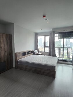 ให้เช่าคอนโด Life Ladprao (ไลฟ์ ลาดพร้าว) - ห้องพร้อมเข้าอยู่ - การเดินทาง: ติด BTS ห้าแยกลาดพร้าว - ใกล้ ตรงข้าม Central ลาดพร้าว