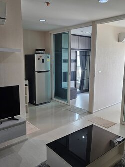 ให้เช่าห้องแบบ 1ห้องนอน 1ห้องอเนกประงสงค์ 1ห้องน้ำ โซนพื้นที่ BTS เอราวัณ คอนโด Aspire Erawan (แอสปาย เอราวัณ) High Rise ขนาดห้อง 35 ตรม. ชั้น 11 ตึก B