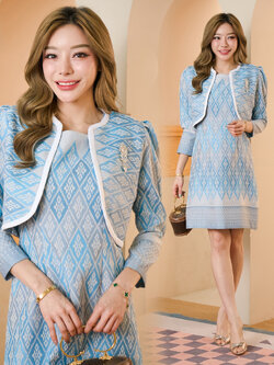 kudapy ชุดเซตไปงานแต่งสีฟ้า เสื้อ+เดรสแขนกุดลายตัด ผ้าไหมทอลายอย่างดี