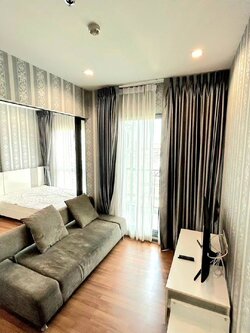 ขายคอนโดพร้อมเฟอร์และเครื่องใช้ไฟฟ้าสอบถามแอด Line ID : Smile-easy ที่ The Rich Sathorn - Taksin (เดอะริช สาทร - ตากสิน)