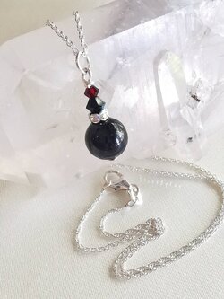 สร้อยคอเงินจี้นิลแท้ Black Spinel