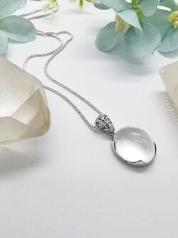 สร้อยคอเงินจี้หินมิลกี้ควอตซ์ Milky Quartz