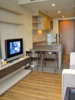 ให้เช่าห้อง Duplex Onyx Phaholyothin (ออนนิกซ์ พหลโยธิน)