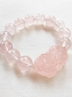 สร้อยข้อมือหินโรสควอตซ์+ปี่เซี่ยะโรสควอตซ์