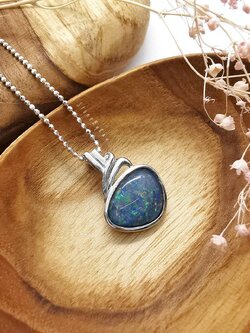 สร้อยคอเงินจี้พลอยโอปอล(Opal Triplet)