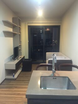 Onyx Phaholyothin (ออนนิกซ์ พหลโยธิน)ให้เช่าคอนใกล้BTSสะพานควาย