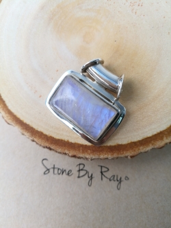 จี้มูนสโตน(Moonstone)