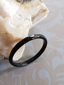 แหวนหินอาเกตดำเจียรเหลี่ยม