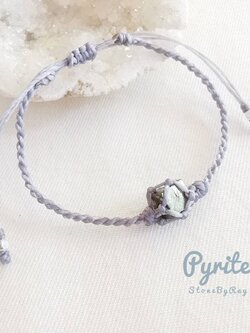 สร้อยข้อมือเชือกถักหินไพไรต์