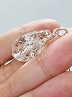 สร้อยคอเงินจี้หินไหมนาคทรงหยดน้ำ