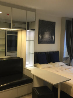 ให้เช่าและขายคอนโด Rhythm Asoke (ริทึ่ม อโศก) ใกล้รถไฟฟ้าพระราม9 ติดถนนอโศกดินแดง