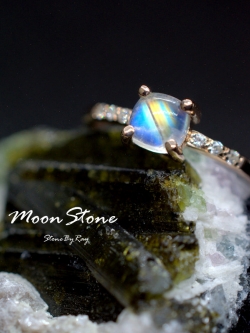 แหวนเงินชุบพิ้งโกลด์หินมูนสโตน