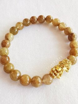 สร้อยข้อมือไหมทองและปี่เซียะนำโชค