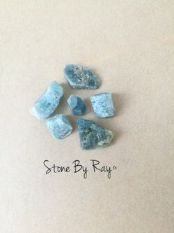 อความารีน(Aquamarine)