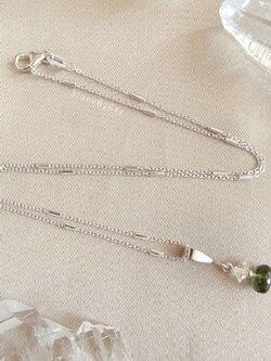 สร้อยคอเงินจี้สะเก็ดดาวโมดาไวต์กับเฮอร์คิเมอร์ไดม่อน Moldavite+Herkimer Diamond