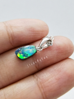 สร้อยคอเงินจี้พลอยโอปอล