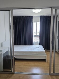 สนใจชมห้องติดต่อได้เลย Line ID: Smile-easy ปล่อยเช่าคอนโด Dcondo Rattanathibet (ดีคอนโด รัตนาธิเบศร์) - 1ห้องนอน 1ห้องน้ำ 1ห้องนั่งเล่น - ใกล้ MRT ไทรม้า - ขนาดห้อง 28 ตรม. ชั้น 8 ตึก B