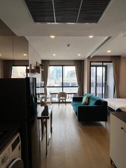 ปล่อยเช่าคอนโด Ashton Chula - Silom (แอชตัน จุฬา - สีลม) - 1ห้องนอน 1ห้องน้ำ 1ห้องนั่งเล่น - ใกล้ MRT สามย่าน/จุฬา - ขนาดห้อง 32 ตรม. ชั้น 11