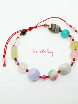 สร้อยข้อมือเชือกถักกับหินรวม