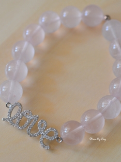 สร้อยข้อมือหินโรสควอตซ์ (Rose Quartz)