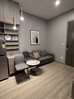 คอนโด Knightsbridge Prime Onnut (ไนท์บริดจ์ ไพร์ม อ่อนนุช) High Rise โซนพื้นที่ BTS อ่อนนุช ให้เช่าห้องแบบ 2ห้องนอนแต่สามารถเปลี่ยนเป็นห้องทำงานได้ 1ห้องน้ำ ขนาดห้อง 32 ตรม. ชั้น 30